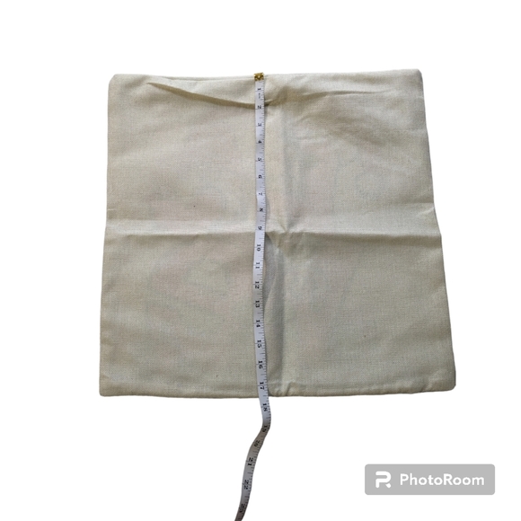 4pc  set. Christmas Throw Pillow Covers. - Picture 3 of 5